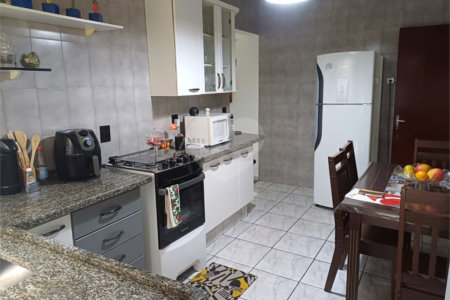 Casa à venda com 3 quartos, sendo 1 suíte, em Loteamento Rei de Ouro, Itatiba, SP