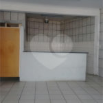 Casa térrea + Sala Comercial na Vila Prado.