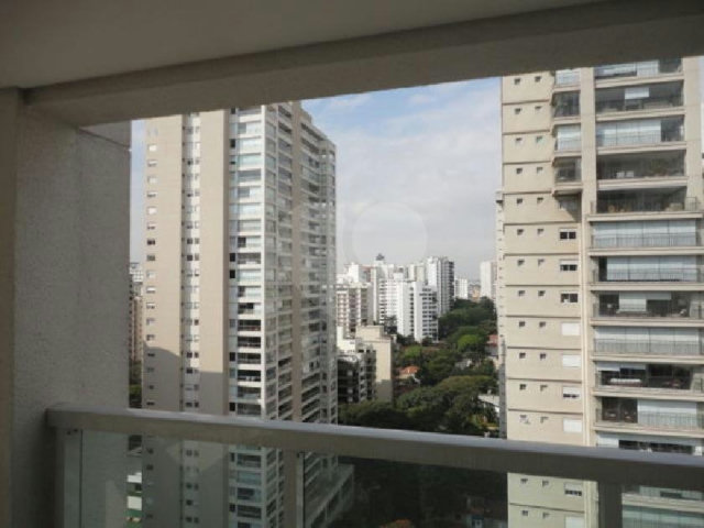 Apartamento à venda com 3 suítes em Campo Belo, São Paulo, SP