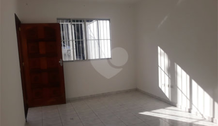 Sobrado para alugar com 3 quartos, sendo 1 suíte, em Esplanada Mendes Moraes, São Roque, SP