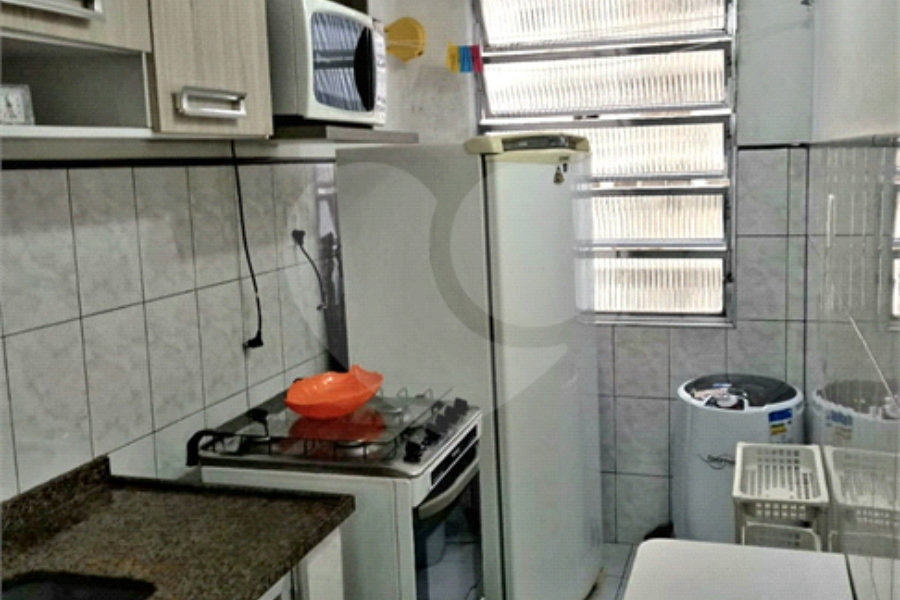 Apartamento à venda com 1 quarto em Itararé, São Vicente, SP