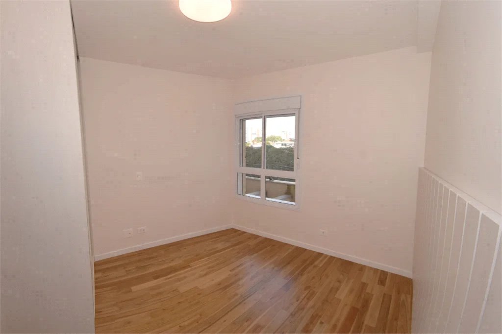 Apartamento à venda com 3 suítes em Vila Romana, São Paulo, SP
