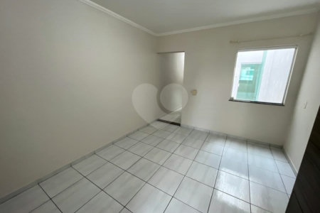 Sobrado à venda com 3 quartos, sendo 1 suíte,  em Vila Alice, Santo André, SP