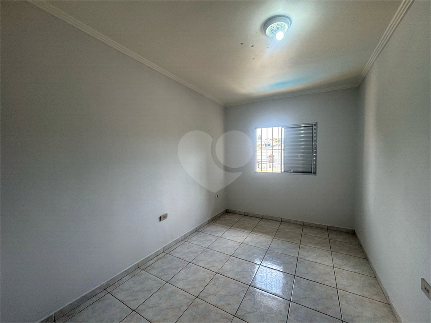 Casa à venda com 4 quartos, sendo 2 suítes, em Jardim Bela Vista, Guarulhos, SP