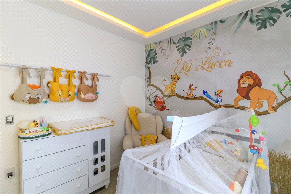 Apartamento à venda com 3 quartos, sendo 1 suíte, em Santo Amaro, São Paulo, SP