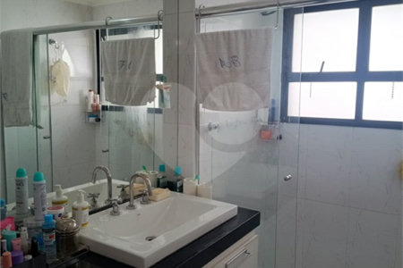 Apartamento à venda com 3 suítes em Vila Sônia, São Paulo, SP