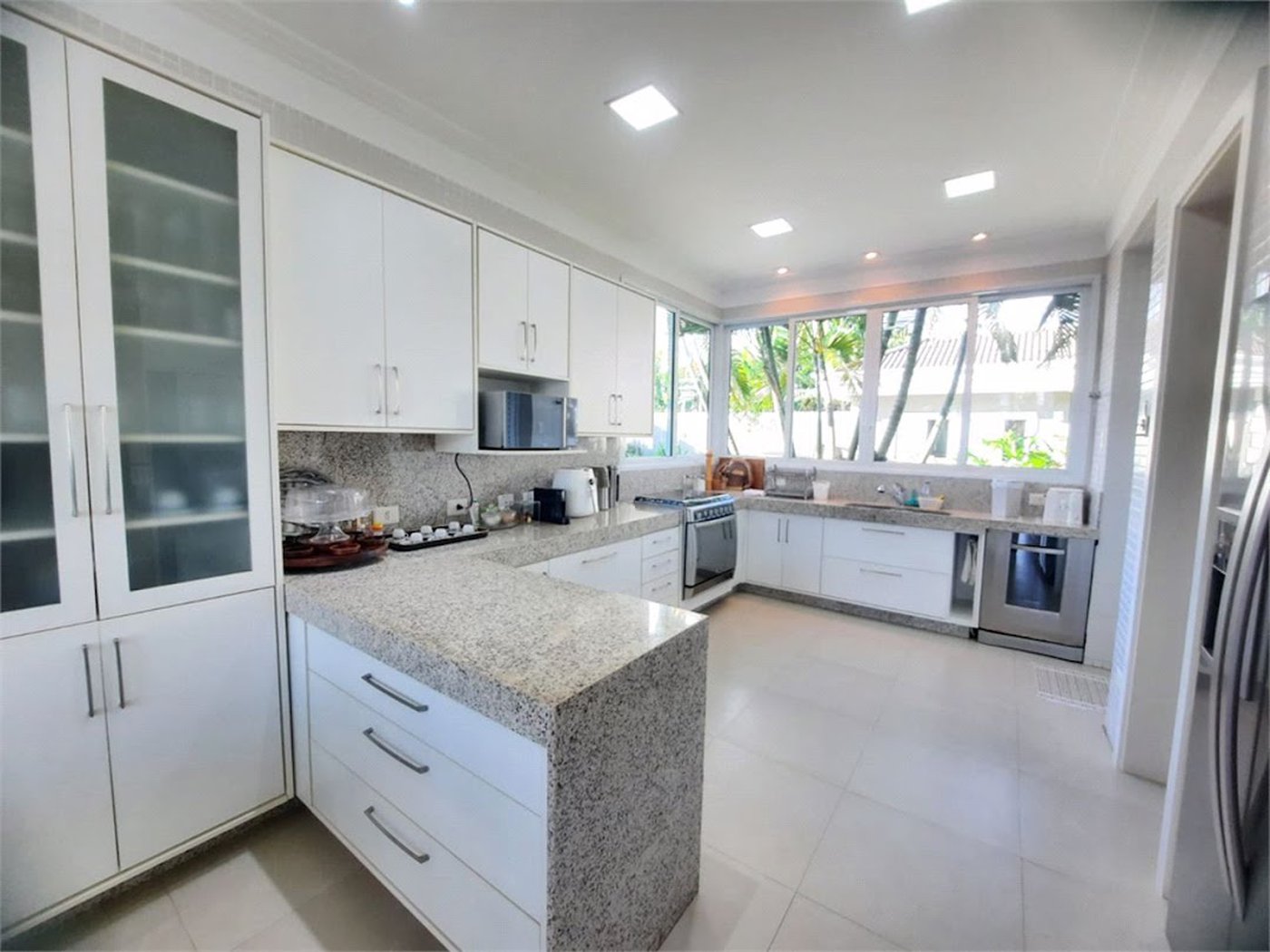 Casa com 6 dormitórios à venda, 700 m² por R$ 10.000.000,00 - Loteamento João Batista Julião - Guarujá/SP