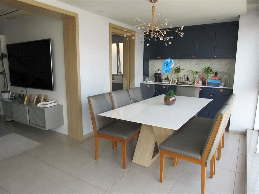 Apartamento para alugar com 3 suítes em Santana, São Paulo, SP