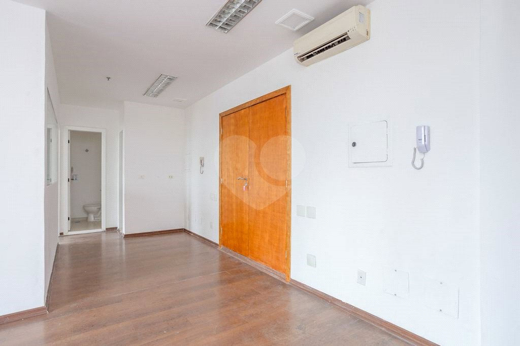 Sala à venda em Vila Olímpia, São Paulo, SP