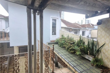 Sobrado Amplo à Venda na Vila Belmiro – Santos