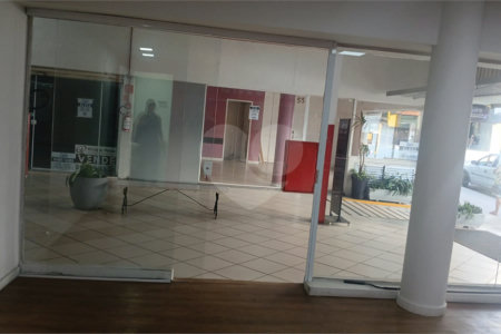 Loja à venda ou para alugar em Santo Amaro, São Paulo, SP