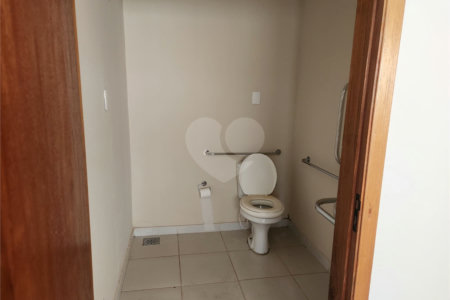 Sobrado à venda com 4 quartos, sendo 1 suíte, no Centro, Araraquara, SP