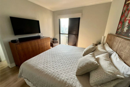Apartamento à venda com 3 quartos, sendo 2 suítes,  em Vila Suzana, São Paulo, SP