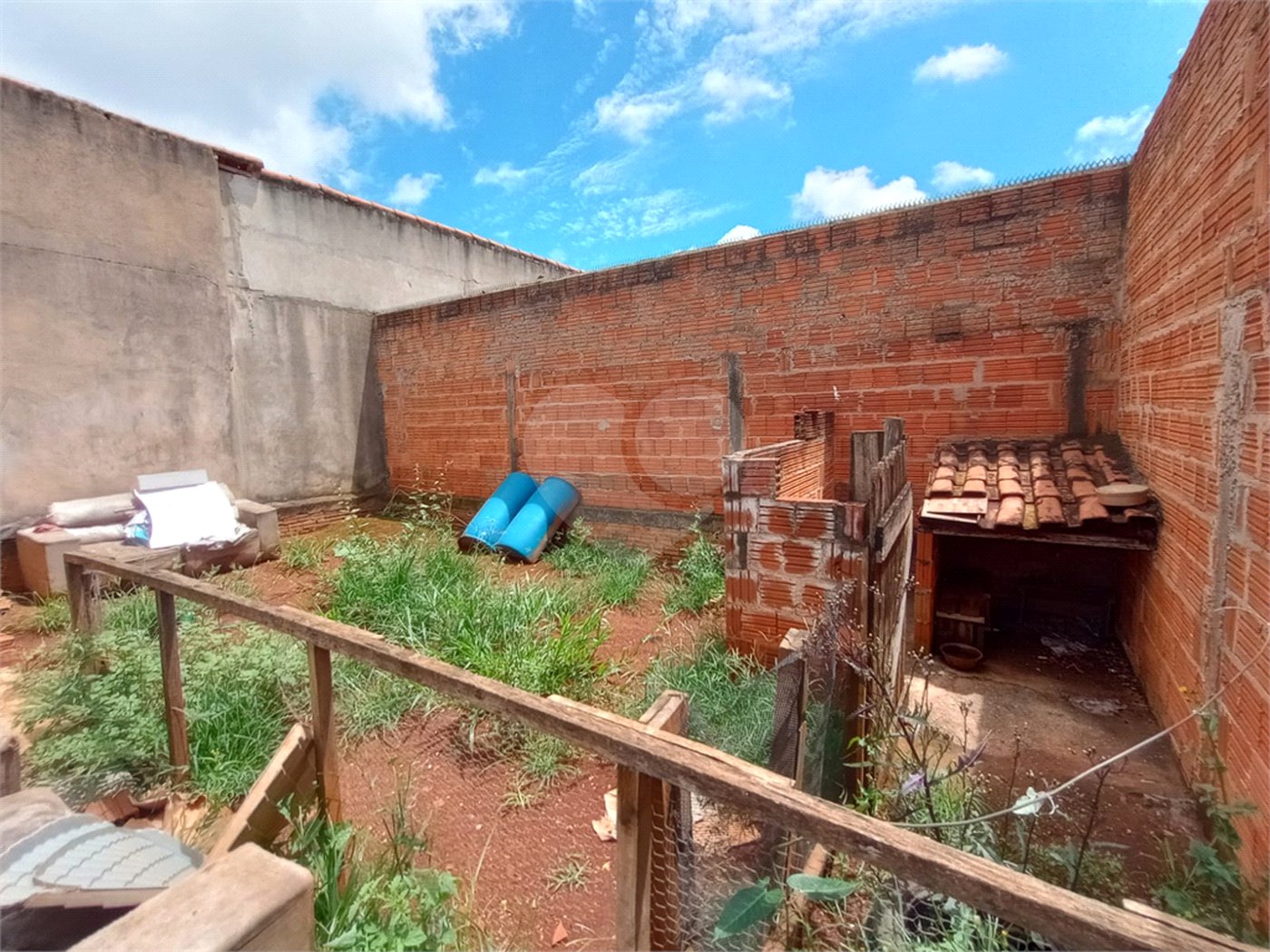 Casa à venda com 2 quartos em Vila Mazzei, Itapetininga, SP