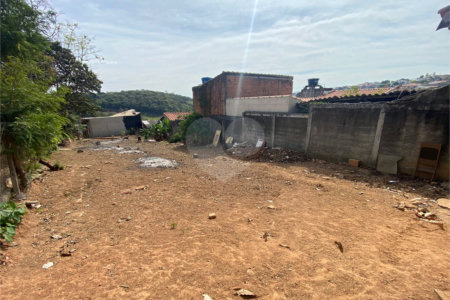 Terreno à venda no Centro, Bom Jesus dos Perdões, SP