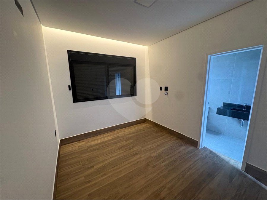 Casa à venda com 3 suítes no condomínio Alphaville Castello, Itu - SP