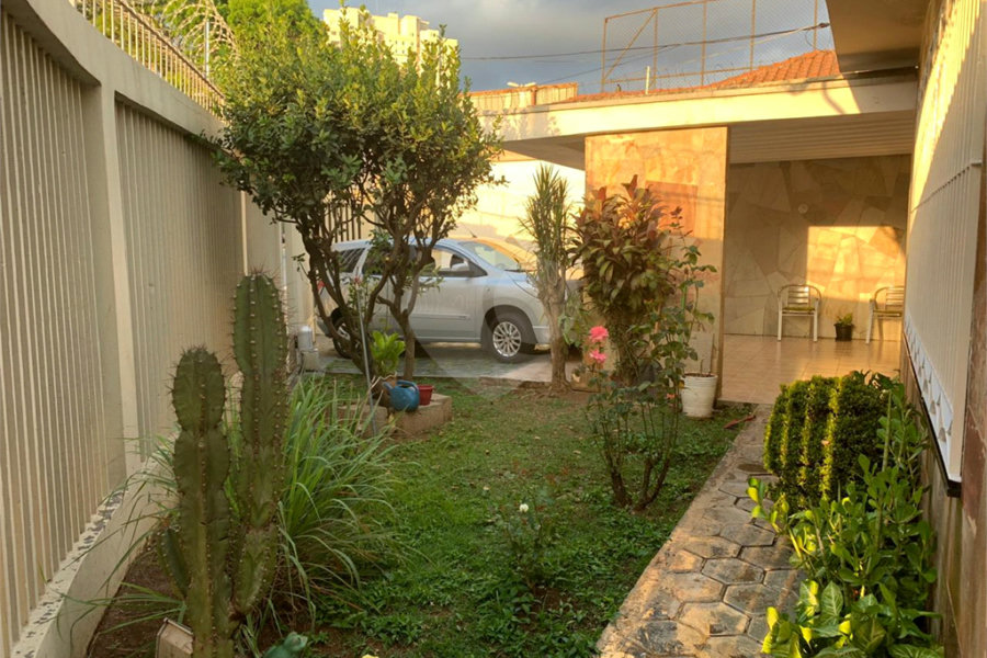 Casa Térrea à venda com 3 quartos, sendo 1 suíte, em Vila Galvão, Guarulhos, SP
