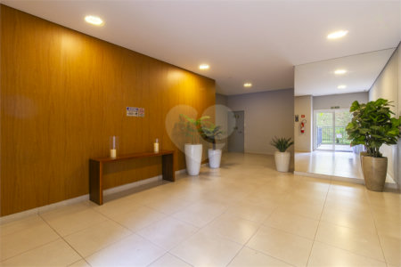Apartamento à venda com 3 quartos, sendo 1 suíte,  em Jardim Vazani, São Paulo, SP