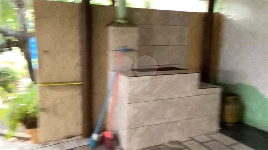 Casa à venda com 3 quartos, sendo 1 suíte,  no Centro, Salto, SP