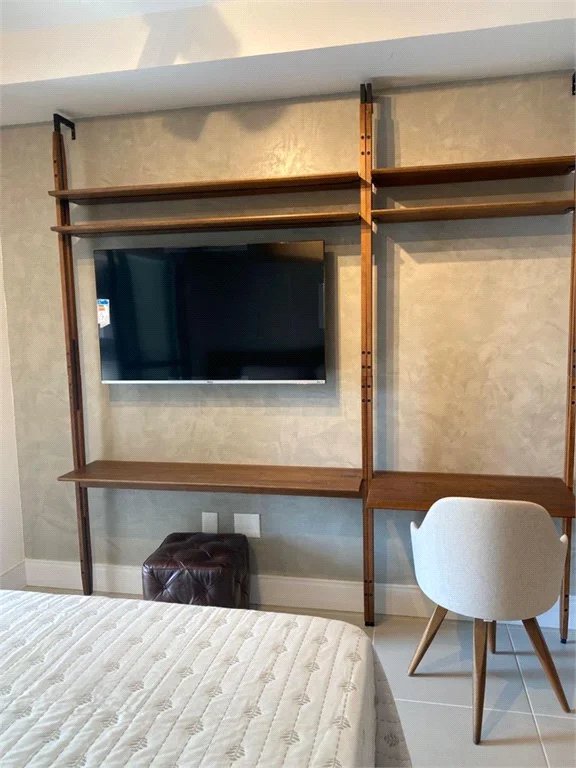 Apartamento à venda com 1 suíte em Jardim das Acácias, São Paulo, SP