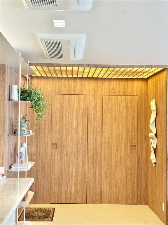 Apartamento à venda com 3 suítes em Jardim das Acácias, São Paulo, SP
