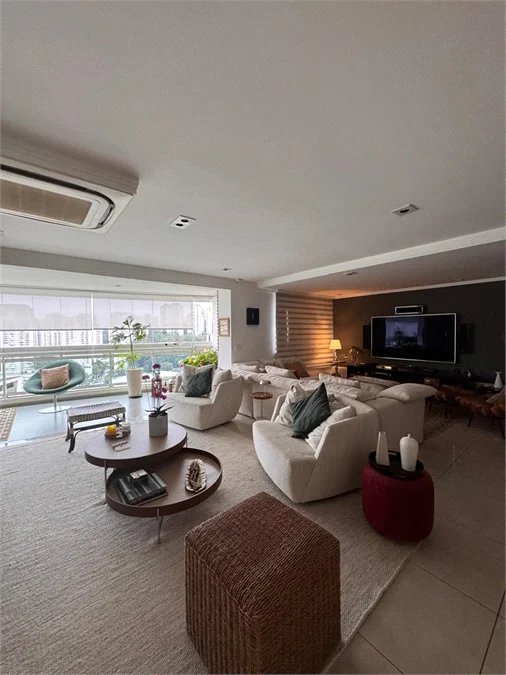 Apartamento à venda com 3 suítes em Vila Andrade, São Paulo, SP