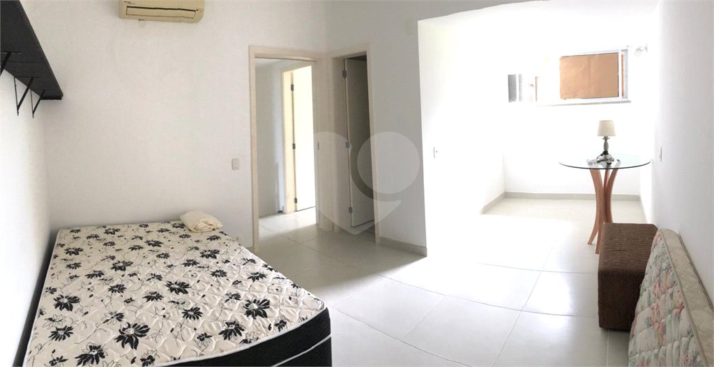 Casa à venda com 9 quartos, sendo 8 suítes, no condomínio Village Elisabete, Rio de Janeiro - RJ