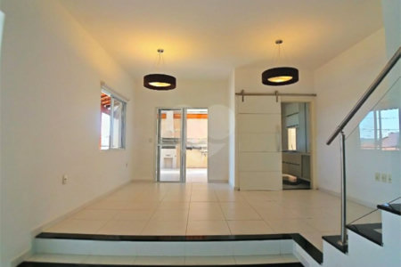 Casa à venda com 3 suítes no condomínio Terras de São Francisco, Vinhedo - SP