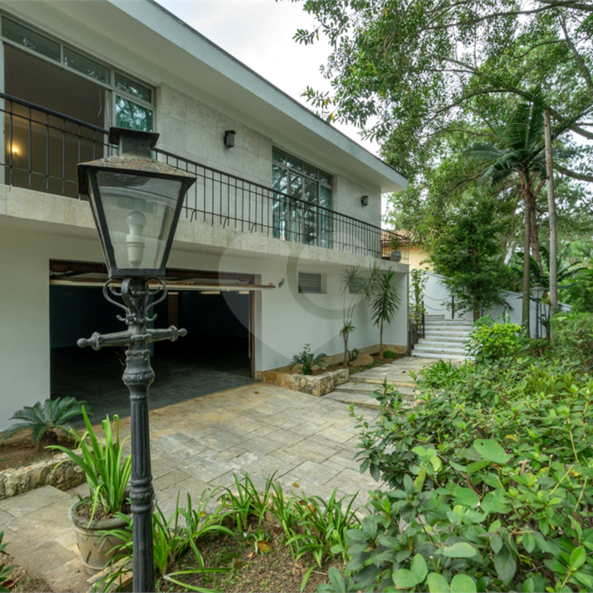 Casa Térrea à venda ou para alugar com 4 suítes em Jardim Marajoara, São Paulo, SP