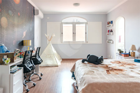 Casa à venda com 4 suítes no condomínio Residencial Chácara Monte Alegre, São Paulo - SP