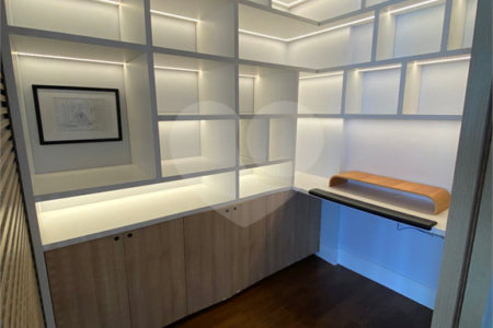 Apartamento à venda com 2 quartos em Cerqueira César, São Paulo, SP