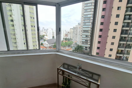 Apartamento à venda com 3 quartos, sendo 1 suíte, em Vila Mariana, São Paulo, SP