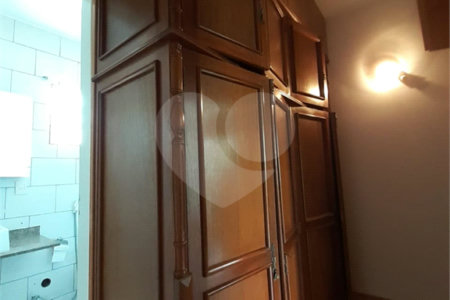 Sobrado à venda com 3 quartos, sendo 1 suíte,  em Parque da Lapa, São Paulo, SP