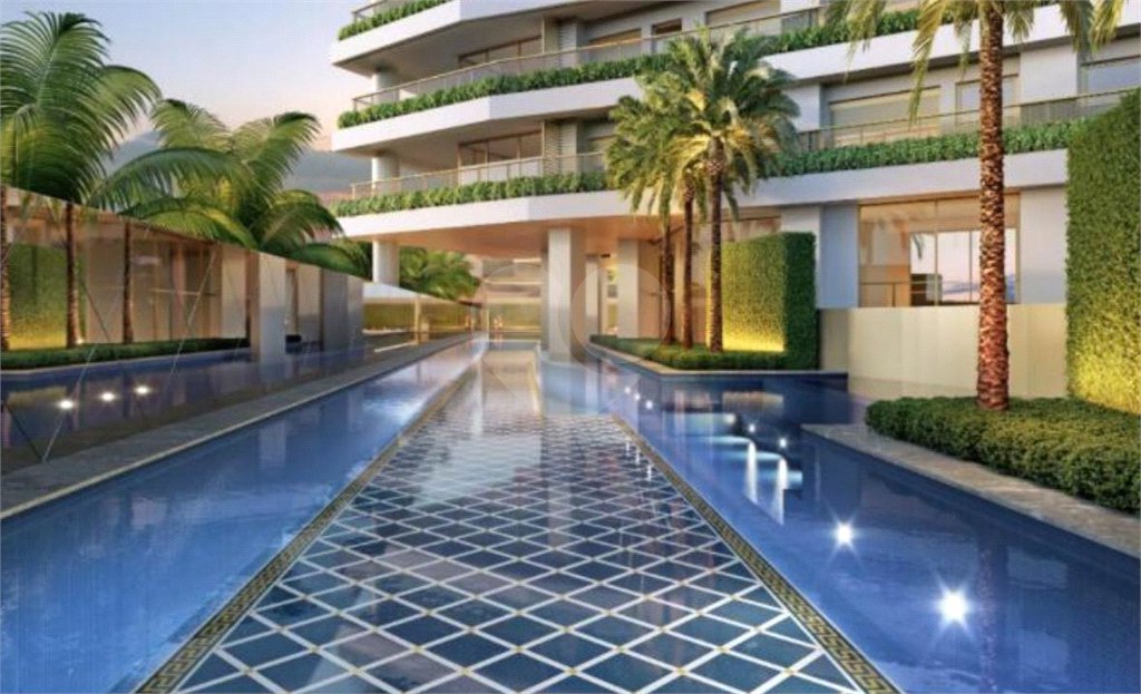 Apartamento à venda com 3 suítes em Moema, São Paulo, SP