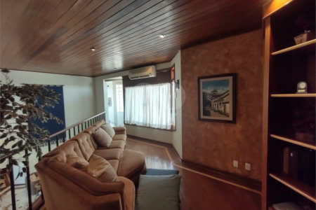 Casa à venda com 5 quartos, sendo 4 suítes, no condomínio Rancho Dirce, Sorocaba - SP