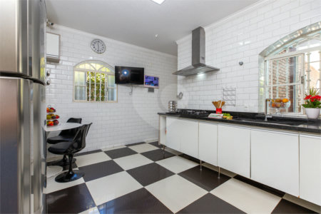 Casa à venda com 5 quartos, sendo 3 suítes,  em Brooklin, São Paulo, SP