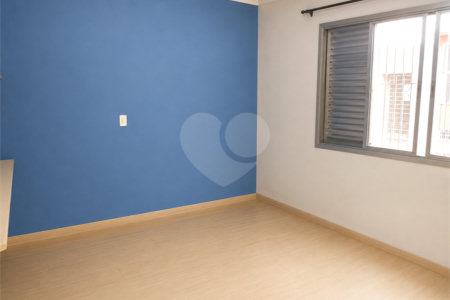 Casa à venda com 4 quartos, sendo 2 suítes,  em Jardim Bela Vista, Santo André, SP