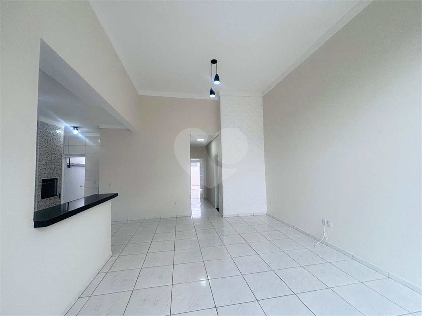 Casa à venda com 2 suítes no condomínio Horto Florestal III, Sorocaba - SP