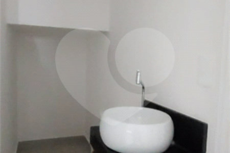 Sobrado para alugar com 3 quartos, sendo 1 suíte, em Vila Petrópolis, Atibaia, SP