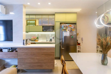 Apartamento à venda com 2 quartos, sendo 1 suíte,  em Jardim das Acácias, São Paulo, SP