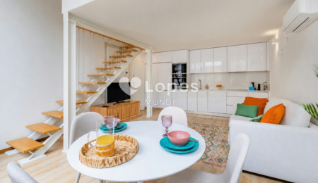 Apartamento T1 Duplex à venda no Bonfim, Porto, Portugal – Mobiliado