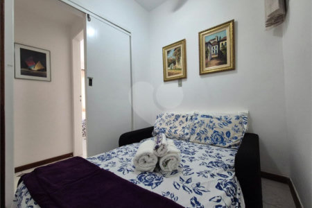 Apartamento à venda com 3 quartos, sendo 1 suíte,  no Centro, Cabo Frio, RJ