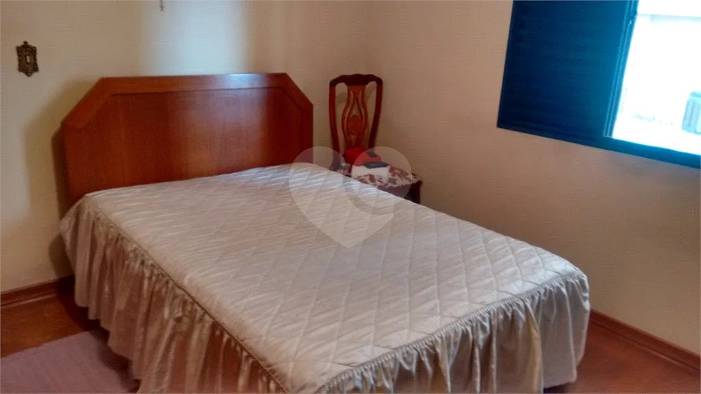 Sobrado à venda com 3 quartos, sendo 1 suíte, em Vila Galvão, Guarulhos, SP