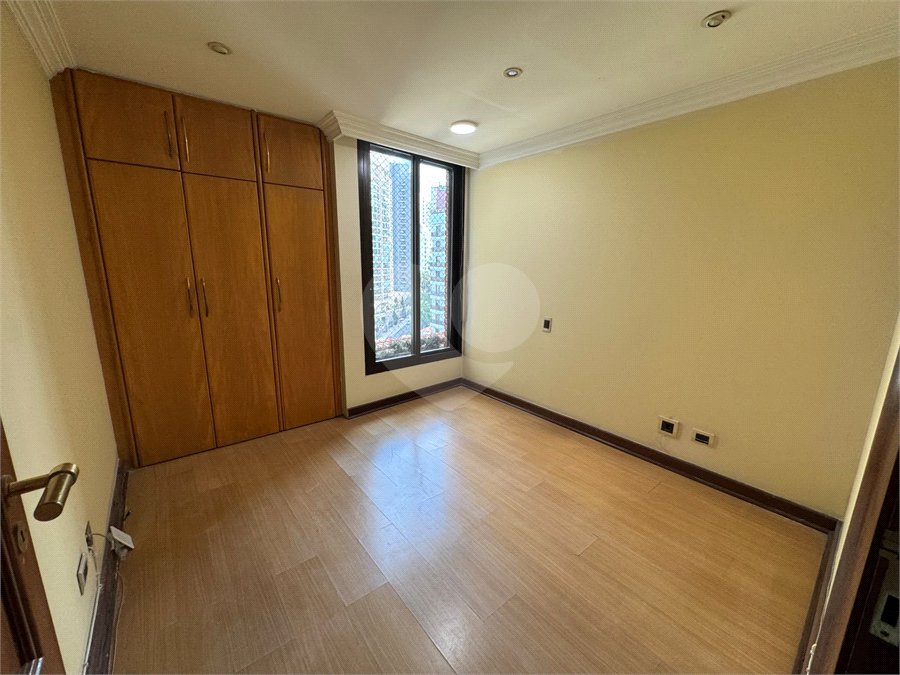 Apartamento à venda com 4 quartos, sendo 3 suítes, em Santana, São Paulo, SP
