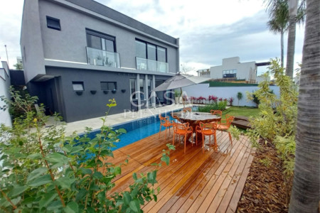 Casa em condomínio à venda ou para alugar com 3 suítes em Alphaville Nova Esplanada, Votorantim, SP