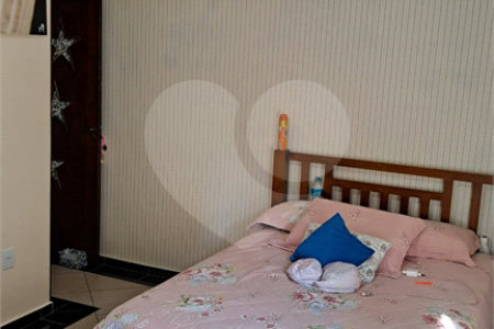Casa à venda com 3 quartos, sendo 1 suíte,  em Jardim Universo, Mogi das Cruzes, SP