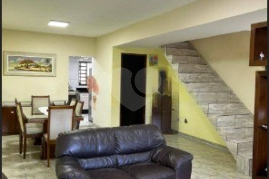Sobrado à venda com 3 quartos, sendo 1 suíte, em Parque Naçoes Unidas, São Paulo, SP