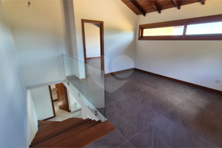 Casa à venda com 8 quartos, sendo 7 suítes, em Ferradura, Armação dos Búzios, RJ