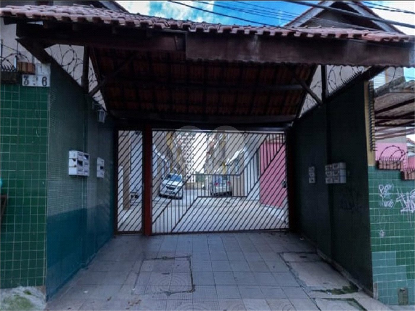Casa para alugar com 2 quartos, sendo 1 suíte,  no condomínio Nova Carioba, São Paulo - SP