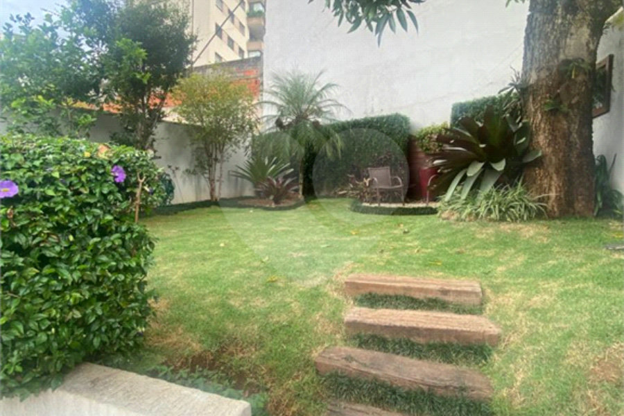 Sobrado à venda com 3 suítes em Santana, São Paulo, SP